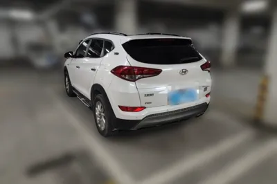 Hyundai Tucson 2018, 155100 км, за 7937 USD