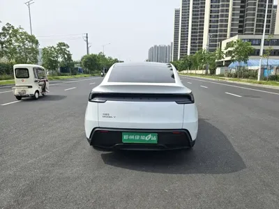 Tesla Model Y 2025, 25000 км, за 29910.53 USD - фото 8