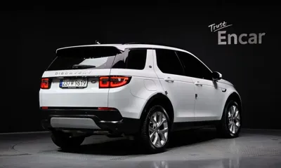 Land Rover Discovery Sport 2023, 31932 км, за 23466.44 USD