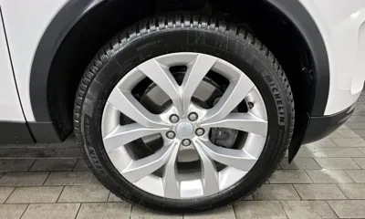Land Rover Discovery Sport 2023, 31932 км, за 23466.44 USD