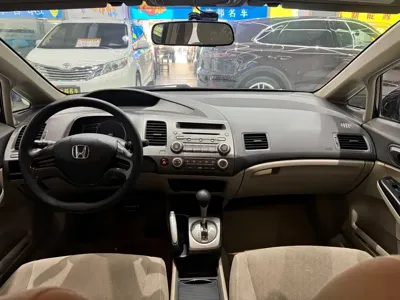 Honda Civic 2010, 110000 км, за 2917.38 USD - фото 11