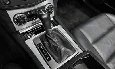 Mercedes-Benz C-Class 2011, 127280 км, за 2614.29 USD - фото 9