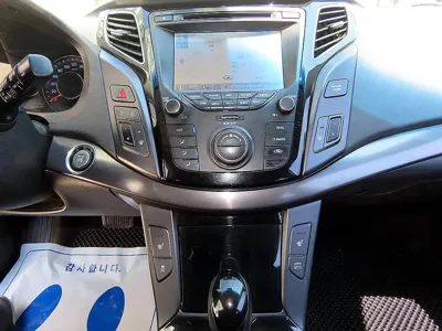 Hyundai i40 2012, 86821 км, за 4726.27 USD - фото 11