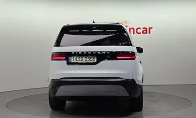 Land Rover Discovery 2023, 80642 км, за 32820.32 USD
