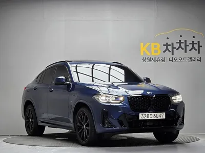 BMW X4 2025, 5740 км, за 54280.68 USD