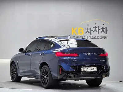 BMW X4 2025, 5740 км, за 54280.68 USD - фото 6