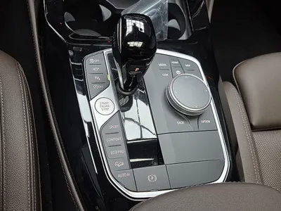 BMW X4 2025, 5740 км, за 54280.68 USD - фото 9