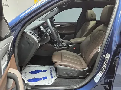BMW X4 2025, 5740 км, за 54280.68 USD - фото 12
