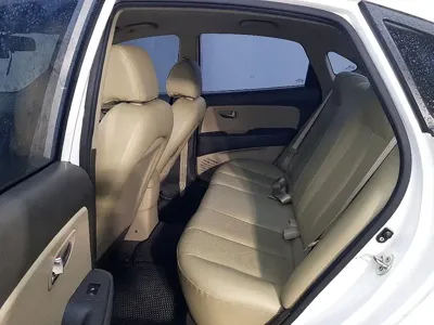 Hyundai Avante 2010, 64279 км, за 1758.96 USD - фото 9