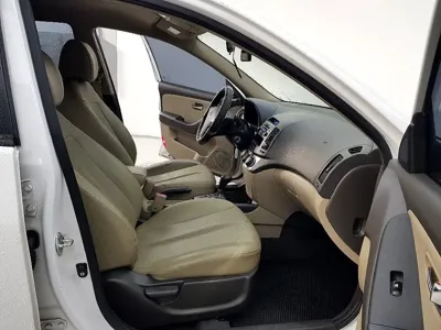 Hyundai Avante 2010, 64279 км, за 1758.96 USD - фото 17