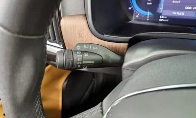 Volvo S90 2023, 41070 км, за 25696.09 USD - фото 27