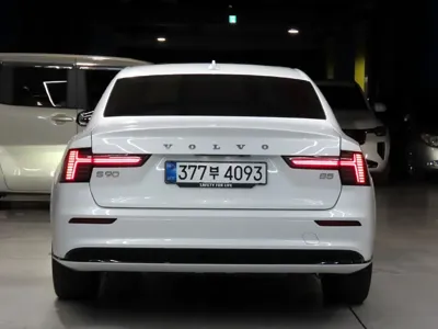 Volvo S90 2026, 726 км, за 39331.07 USD