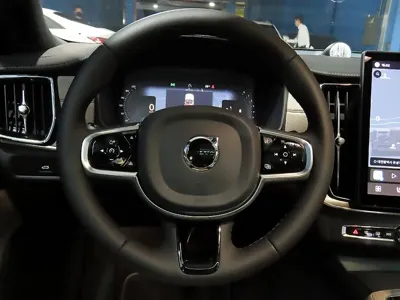 Volvo S90 2026, 726 км, за 39331.07 USD - фото 13