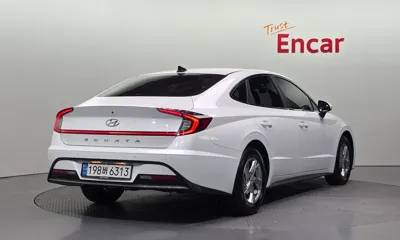 Hyundai Sonata 2020, 93287 км, за 8403.91 USD