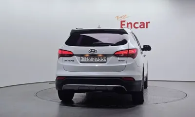 Hyundai Santafe 2015, 127183 км, за 6956.12 USD