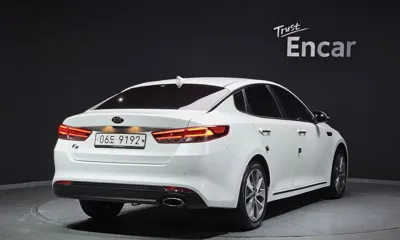 Kia K5 2018, 62291 км, за 6562 USD