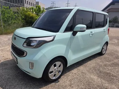 Kia Ray 2013, 150611 км, за 3380.35 USD
