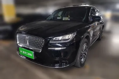 Lincoln Corsair · 2021 год