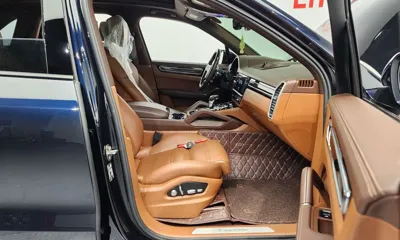 Porsche Cayenne 2019, 91422 км, за 38255.69 USD - фото 11