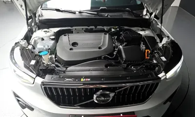 Volvo XC40 2023, 14460 км, за 25937.71 USD - фото 6