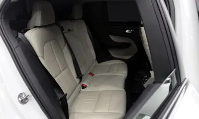 Volvo XC40 2023, 14460 км, за 25937.71 USD - фото 11