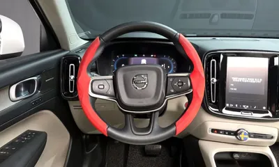 Volvo XC40 2023, 14460 км, за 25937.71 USD - фото 12