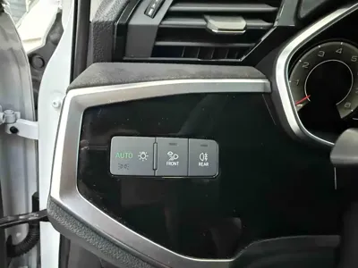 Audi Q3 2023, 35000 км, за 27081.56 USD - фото 9
