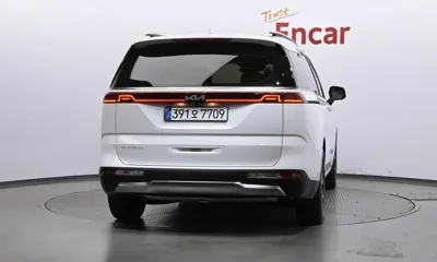 Kia Canival 2023, 39390 км, за 19190.75 USD