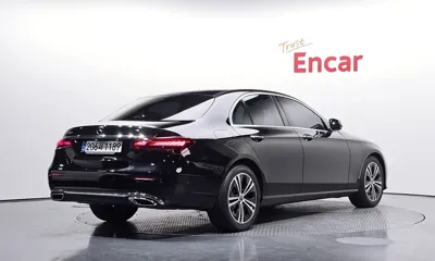 Mercedes-Benz E-Class 2021, 23570 км, за 20511.81 USD