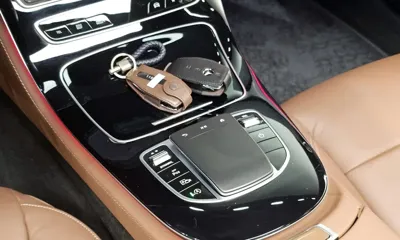 Mercedes-Benz E-Class 2021, 23570 км, за 20511.81 USD - фото 20