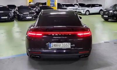 Porsche Panamera 2017, 129314 км, за 44800.4 USD