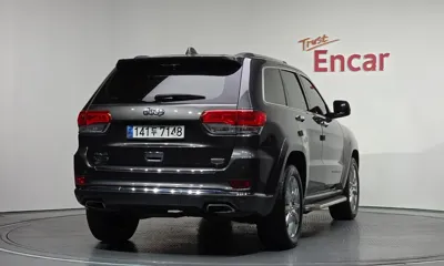 Jeep Cherokee 2014, 144468 км, за 6761.19 USD