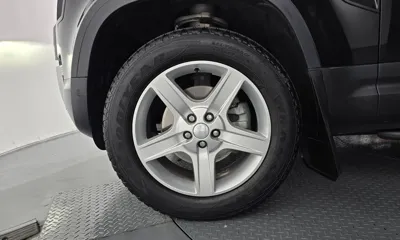 Land Rover Defender 2022, 56264 км, за 45162.14 USD