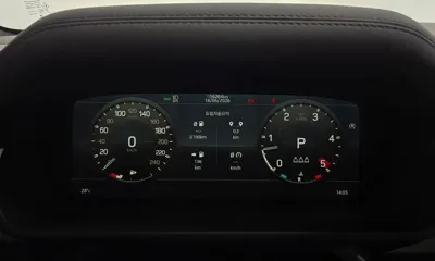 Land Rover Defender 2022, 56264 км, за 44820.87 USD - фото 8