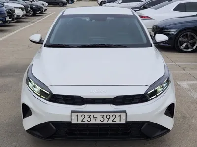 Kia K3 2022, 73817 км, за 9953.17 USD