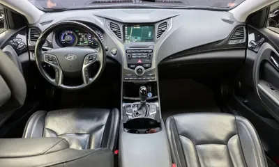 Hyundai Grandeur 2016, 139079 км, за 6276.84 USD - фото 7