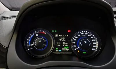 Hyundai Grandeur 2016, 139079 км, за 6276.84 USD - фото 8