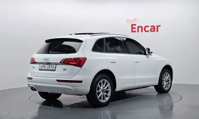 Audi Q5 2012, 178511 км, за 4926.43 USD