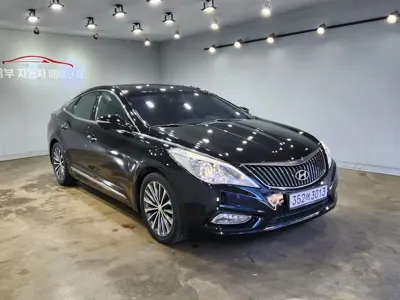 Hyundai Grandeur 2014, 165000 км, за 3413.42 USD