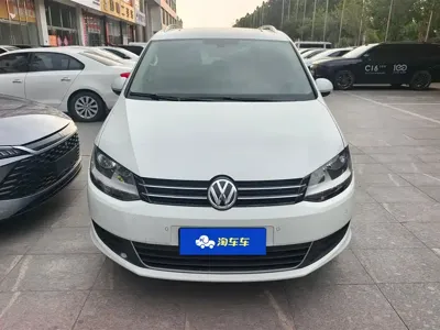 Volkswagen Sharan 2016, 80300 км, за 11066.94 USD