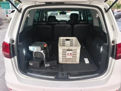 Volkswagen Sharan 2016, 80300 км, за 11066.94 USD