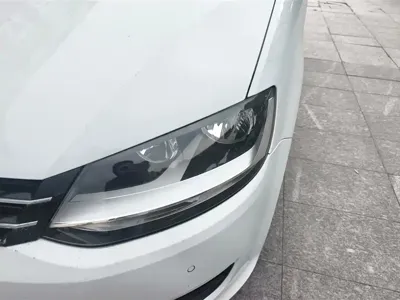 Volkswagen Sharan 2016, 80300 км, за 11066.94 USD
