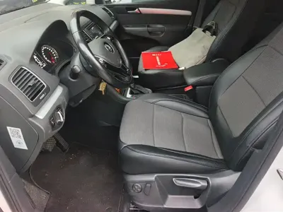 Volkswagen Sharan 2016, 80300 км, за 11066.94 USD - фото 9