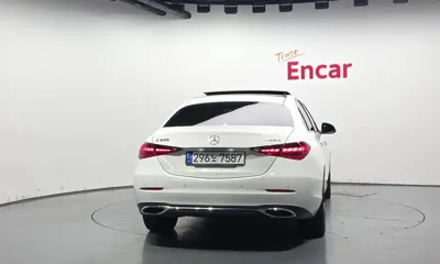 Mercedes-Benz C-Class 2023, 35065 км, за 28113.49 USD