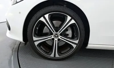Mercedes-Benz C-Class 2023, 35065 км, за 28113.49 USD