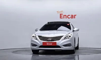 Hyundai Grandeur 2015, 102880 км, за 6123.78 USD