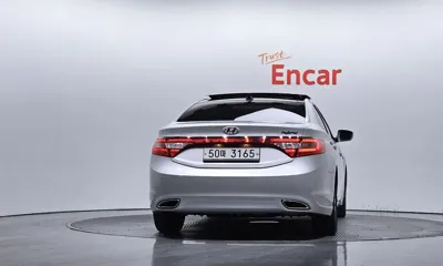 Hyundai Grandeur 2015, 102880 км, за 6123.78 USD
