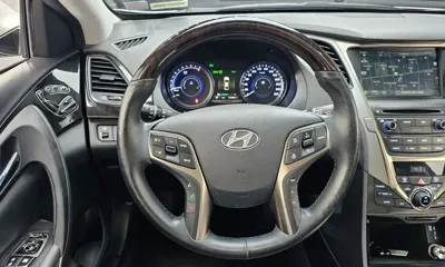 Hyundai Grandeur 2015, 102880 км, за 6123.78 USD - фото 13