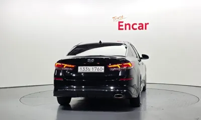 Kia K5 2019, 120858 км, за 6958.12 USD