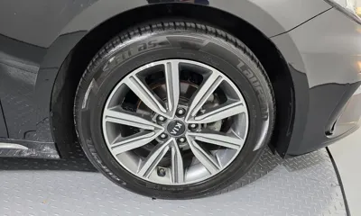 Kia K5 2019, 120858 км, за 6958.12 USD